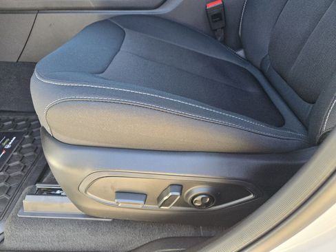 New 2025 Jeep Grand Cherokee Laredo X image 19