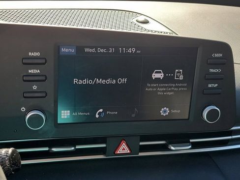 Certified 2022 Hyundai Elantra SE image 25