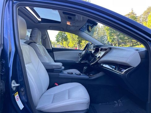 Used 2013 Toyota Avalon XLE Premium image 12