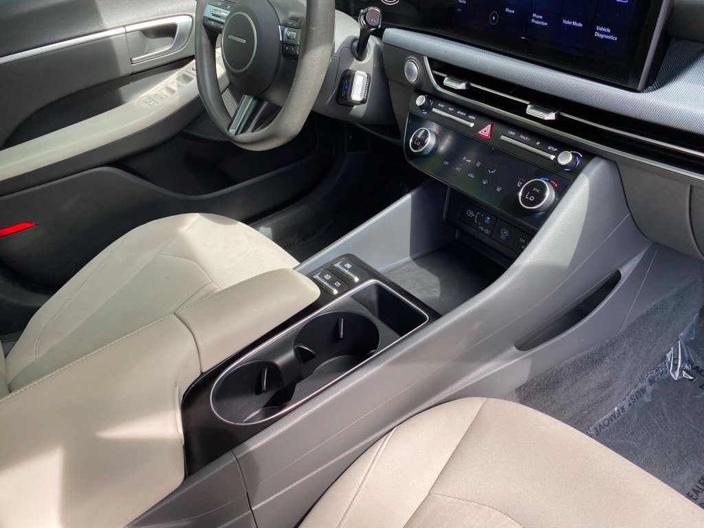 Used 2025 Hyundai Sonata SEL FWD image 39