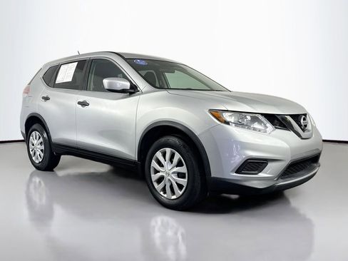 Used 2016 Nissan Rogue S w/ S Family Package AWD/4WD image 3