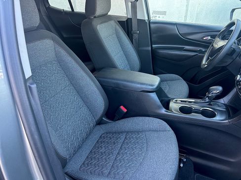 Used 2023 Chevrolet Equinox LT FWD image 30