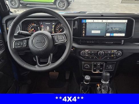 New 2025 Jeep Gladiator Sport image 4