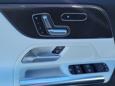 Certified 2022 Mercedes-Benz GLA 250 image 17