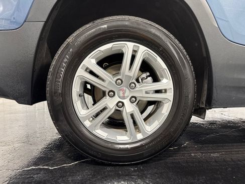 Used 2024 GMC Terrain SLE FWD image 8