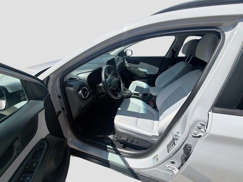 Used 2023 Hyundai Kona SEL FWD image 16