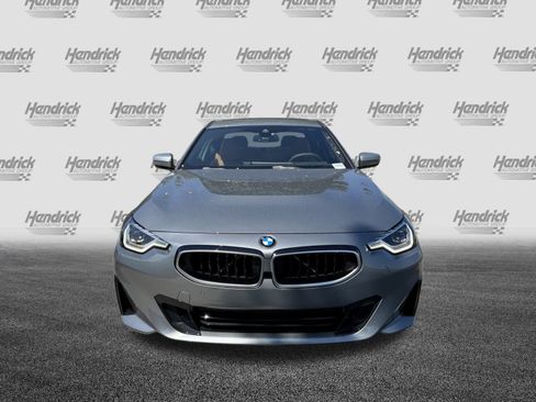 Used 2025 BMW 230i Coupe w/ Premium Package image 3