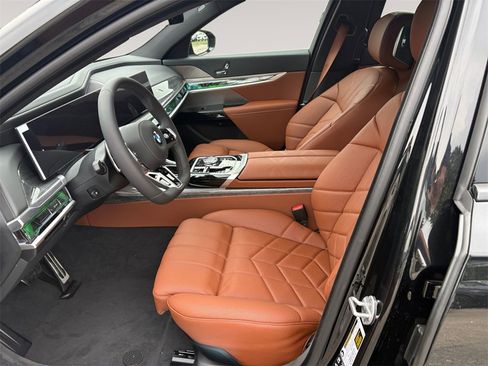 New 2025 BMW 760i xDrive image 9