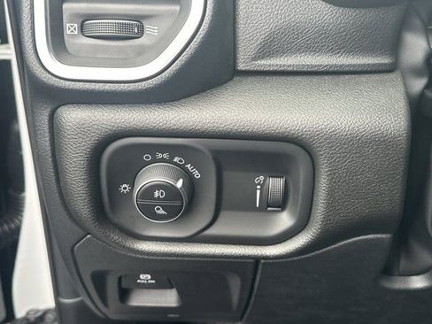 New 2026 RAM 1500 Express image 25