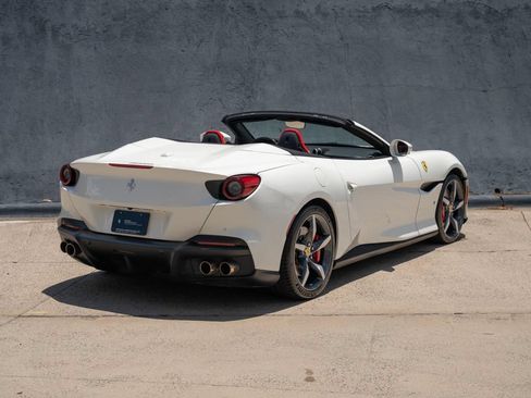 Used 2023 Ferrari Portofino M RWD image 8