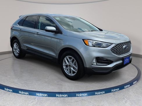 Certified 2023 Ford Edge SEL w/ Convenience Package AWD/4WD image 3