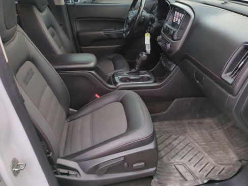 Used 2017 GMC Canyon SLE w/ All Terrain Package image 21