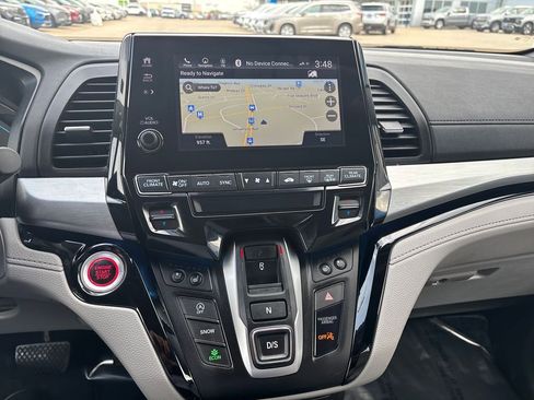 Used 2018 Honda Odyssey Elite image 21