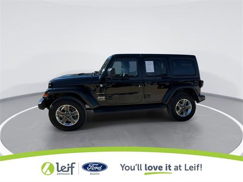 Used 2018 Jeep Wrangler Unlimited Sahara image 6