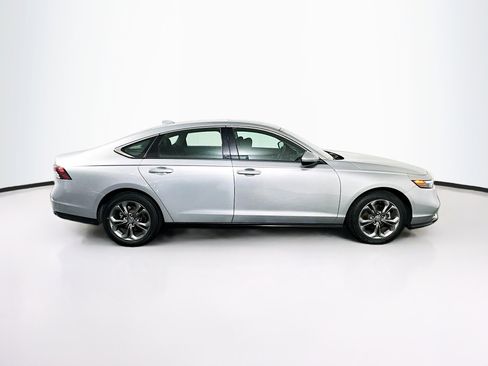 Used 2024 Honda Accord EX image 10