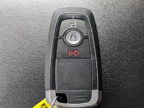 Used 2024 Ford Edge SEL AWD/4WD image 28