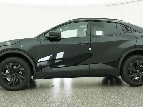 New 2026 Toyota C-HR AWD/4WD image 19