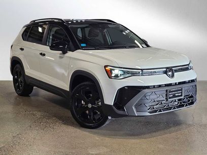 New 2025 Volkswagen Taos SE