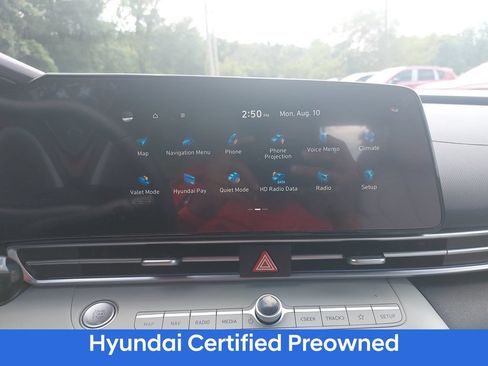 Certified 2025 Hyundai Elantra Limited FWD image 22