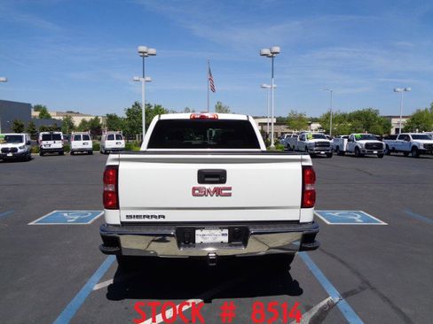 Used 2018 GMC Sierra 1500 2WD Crew Cab w/ Sierra Convenience Package image 4