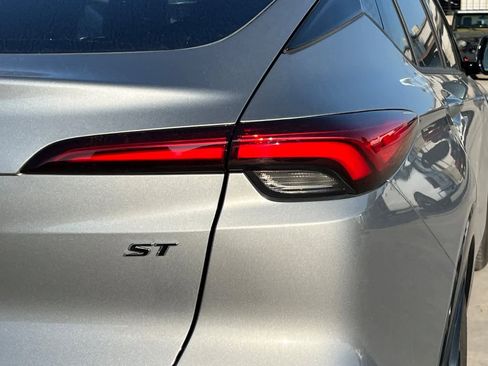 Used 2024 Buick Envista Sport Touring w/ Convenience I Package image 15