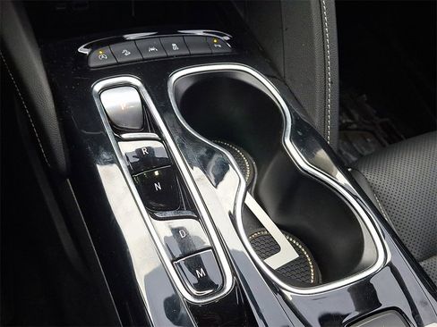 Used 2021 Buick Envision Essence w/ Sport Touring Package image 14