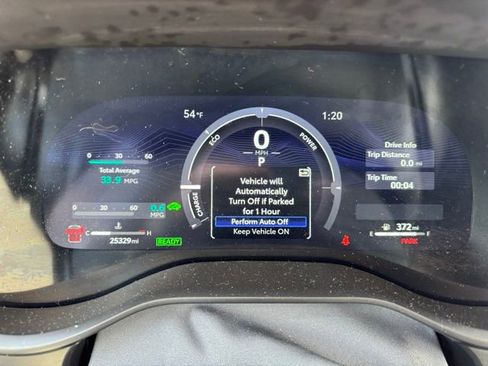 Used 2025 Toyota Sienna Platinum image 29