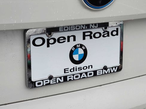 Certified 2024 BMW iX xDrive50 w/ Premium Package AWD/4WD image 31