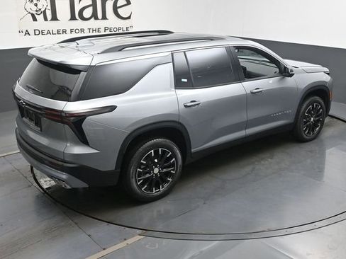 New 2026 Chevrolet Traverse LT w/ Sun and Wheel Package FWD image 19