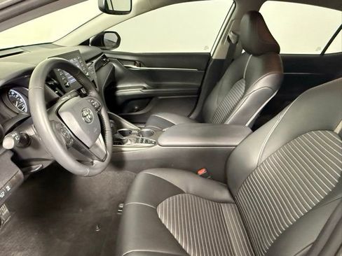 Used 2022 Toyota Camry SE image 28