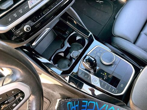 Used 2022 BMW X4 xDrive30i image 16