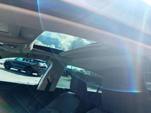 Used 2022 Lexus ES 300h FWD image 10