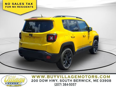Used 2017 Jeep Renegade Altitude AWD/4WD image 7