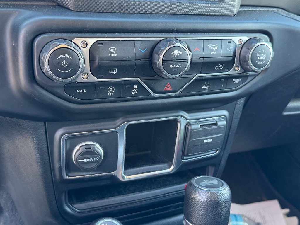 Used 2022 Jeep Wrangler Sport AWD/4WD image 13