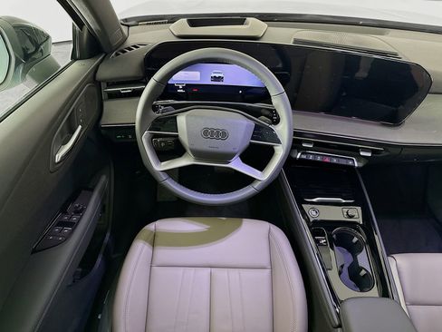 New 2026 Audi Q3 quattro 2.0T AWD/4WD image 25