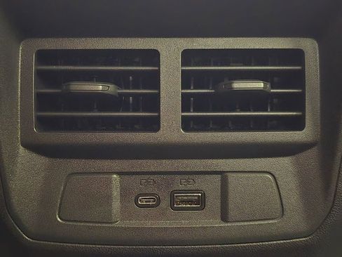 New 2025 Chevrolet Colorado LT w/ LT Convenience Package image 24