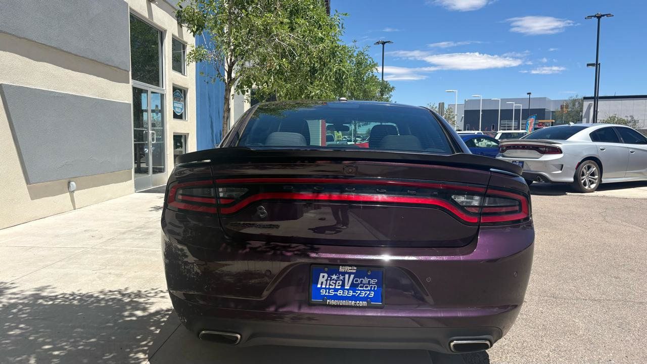 Used 2020 Dodge Charger SXT w/ Blacktop Package RWD image 8