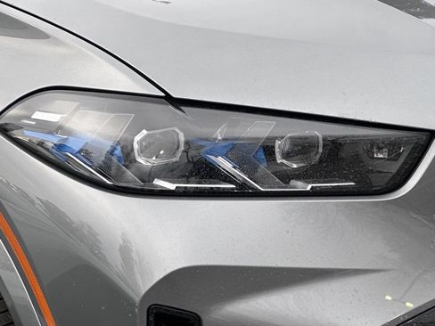 Used 2026 BMW X5 xDrive40i w/ M Sport Package image 2