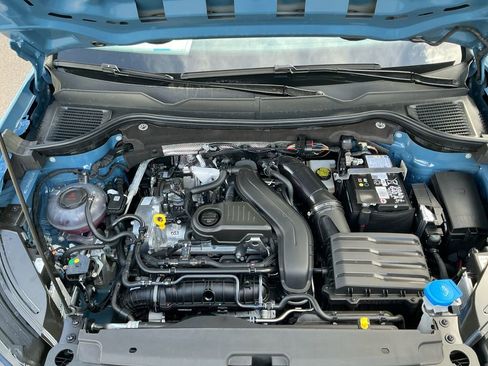 New 2026 Volkswagen Taos SE image 25