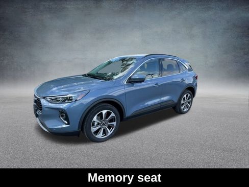 Used 2023 Ford Escape Platinum w/ Premium Technology Package image 10