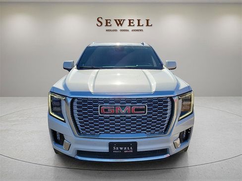 Used 2023 GMC Yukon Denali image 8