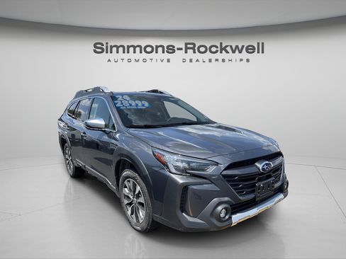 Used 2024 Subaru Outback Touring AWD/4WD image 6