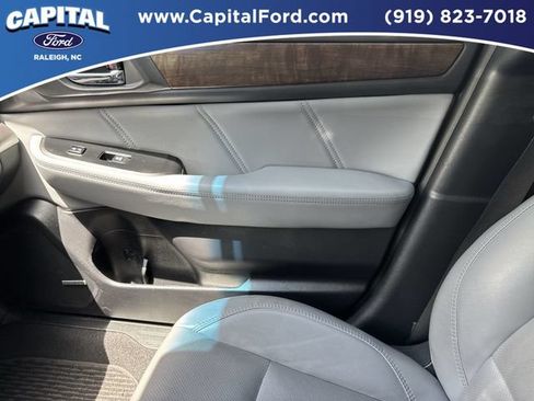 Used 2018 Subaru Outback 2.5i Limited AWD/4WD image 29