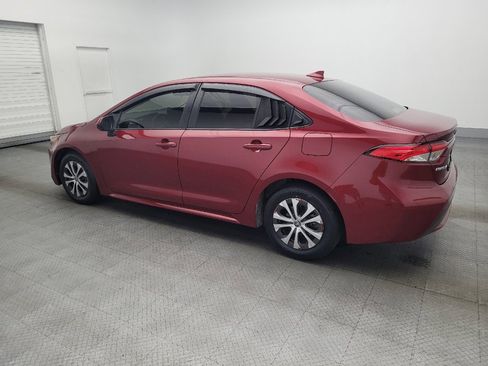 Used 2022 Toyota Corolla LE image 3