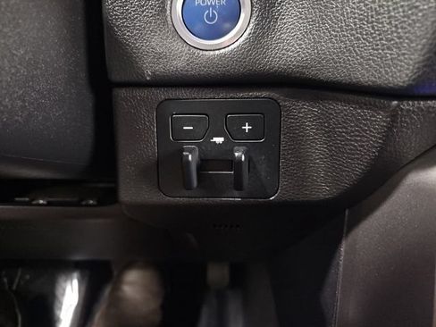 Used 2024 Toyota Tundra Limited AWD/4WD image 25