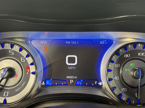 Used 2023 Chrysler 300 S RWD image 18