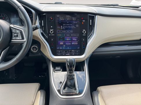 Certified 2022 Subaru Outback Limited image 14