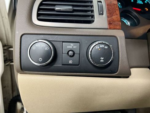 Used 2012 GMC Yukon SLT w/ SLT-2 Equipment Package image 17