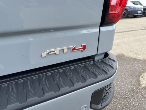 Used 2024 GMC Sierra 1500 AT4 w/ Technology Package image 6