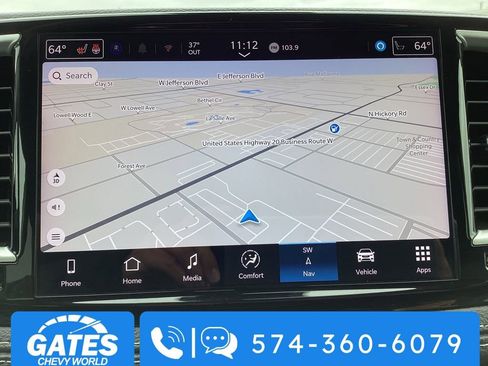 Used 2024 Chrysler Pacifica Select image 20